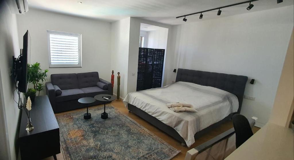 Sunshine Suites By The Sea Eilat 3 Min Walk To The Beach Bagian luar foto